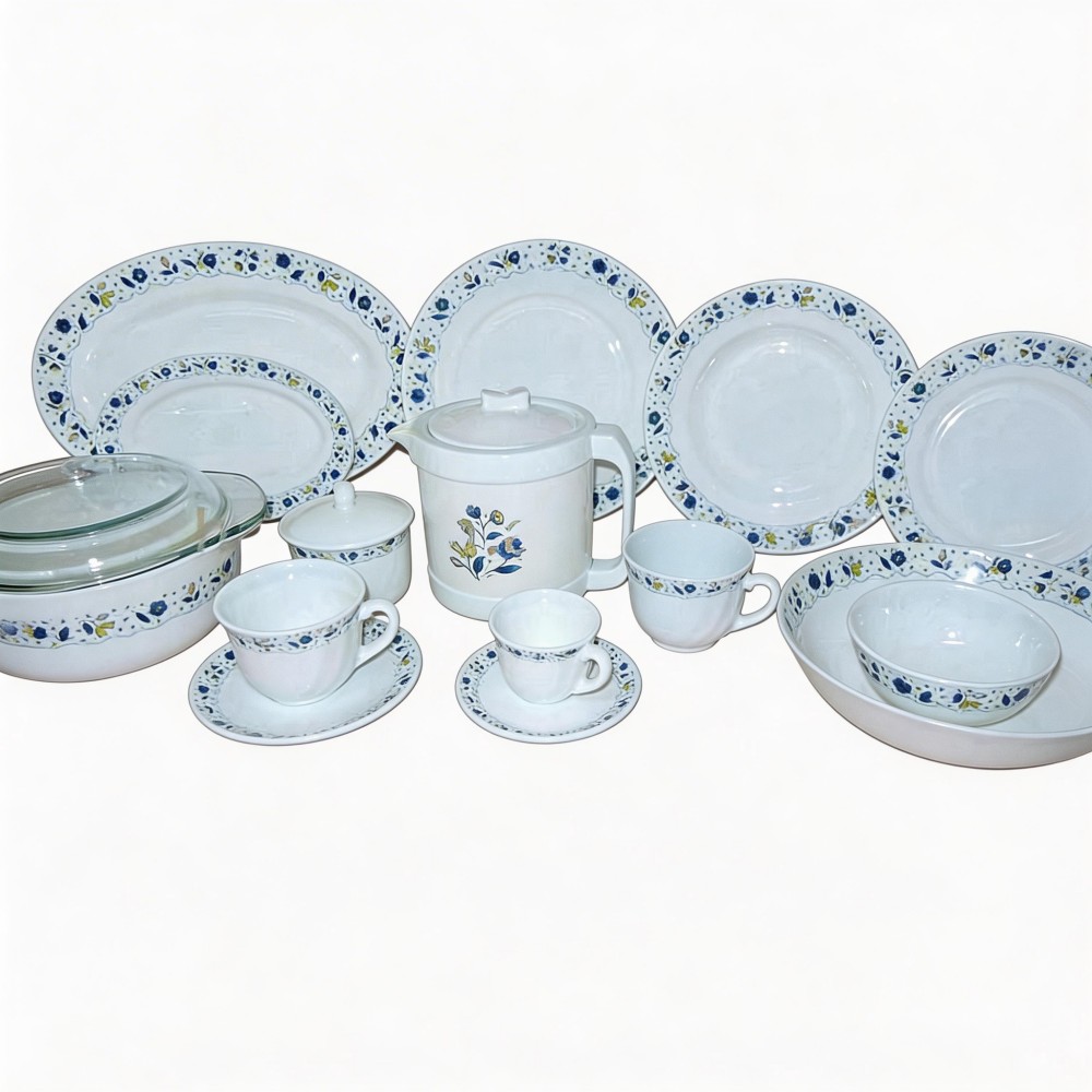 HARVIT Modern Opalware Glass Flower Design 4-Piece Party Dinnerware Set
